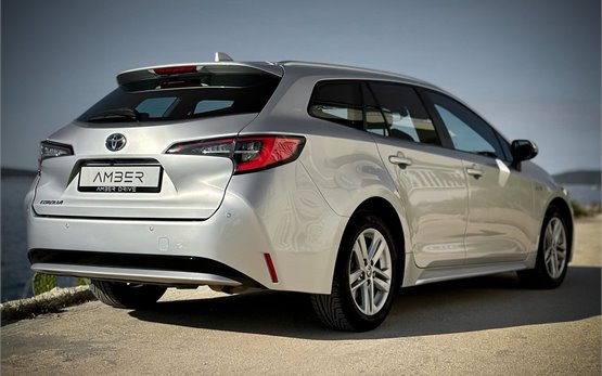  Toyota Corolla SW Hibrid